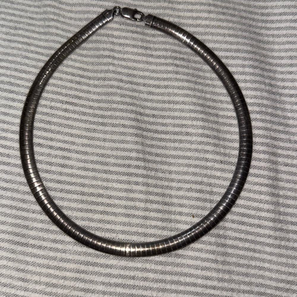 Elegant Silver Choker Necklace